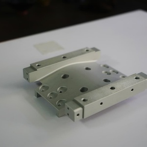 EDM electrophoretic lớp phủ sản xuất thép nguyên mẫu 4140 dập tắt <span class=keywords><strong>CNC</strong></span> nhôm gia công multiaxis biến phay trung tâm - Product Image 2