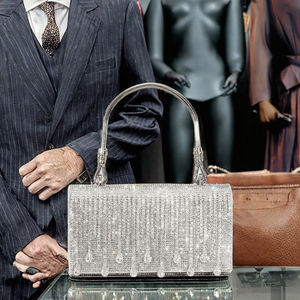 Sacs à main d'embrayage de soirée pour femmes de créateur de luxe Chaînes ornées de strass Poignée de portefeuille en cuir Taille haute Soirée - Product Image 3