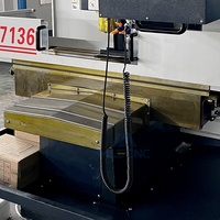 Mini fraiseuse verticale temps-espace, broche BT40, commande CNC GSK pour un traitement de haute précision et haute efficacité (XH7132)