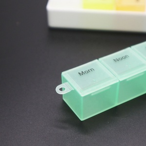 Hebdomadaire 7 jours 28 compartiments <span class=keywords><strong>4</strong></span> fois par jour étui à pilules de vitamine en plastique organisateur de pilules de marque personnalisé - Product Image 5