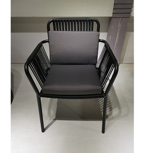 Ensemble de table en teck moderne pour l'extérieur et de chaises en aluminium avec cordes pour restaurant, café, hôtel, salle à manger, bar ou hôpital - Product Image 4