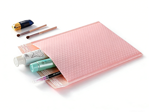 Enveloppe à bulles rose avec film co-extrudé - pour l'emballage antichoc et étanche de petits articles (coques de téléphone, cartes de collection). - Product Image 5
