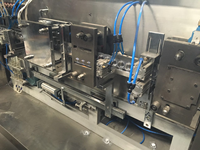 Machine de remplissage automatique de flacons en plastique pour liquides oraux Ampoule Bfs