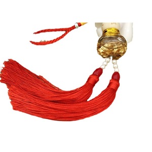 Pendentif de voiture en verre en forme de gourde Lanka Jewelry avec feuille d'or et doubles pompons pour la décoration intérieure - Product Image 5