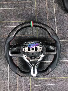 Volant en fibre de carbone pour Maserati, poignée en cuir, garniture drapeau italien, boutons de commande multifonctions, direct - Product Image 4