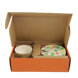 Ensembles de tasses à <span class=keywords><strong>café</strong></span> et à thé personnalisées Boîte cadeau en <span class=keywords><strong>carton</strong></span> en acier inoxydable pour bouteilles de vin en <span class=keywords><strong>verre</strong></span> thermos Boîtes d'emballage avec insert en papier. - Product Image 6