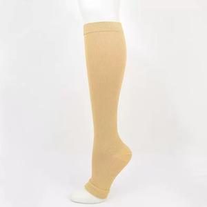 Mejores calcetines <span class=keywords><strong>de</strong></span> compresión <span class=keywords><strong>de</strong></span> pantorrilla <span class=keywords><strong>de</strong></span> punto transpirables hasta la rodilla para alivio del <span class=keywords><strong>dolor</strong></span>, 20-30mmHg, para <span class=keywords><strong>espinilla</strong></span>, para hombre y mujer, ideales para <span class=keywords><strong>correr</strong></span> en verano - Product Image 4