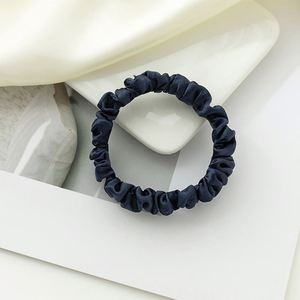 Petit chouchou pour cheveux en soie pure de 19 mm - Product Image 3