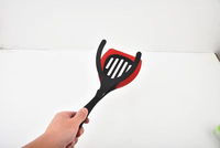 Pince de cuisine en nylon 2-en-1 Spatule à oeuf Flipper Pancake Turner Pince à steak pour la cuisson des grillades