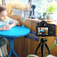 Harga Pabrik Fleksibel 360 Derajat Putaran Portabel Tahan Air Meja Tripod Berdiri untuk Ponsel Kamera Digital