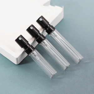 Mini Botellas de Perfume Vacías de Lujo al por Mayor, Marca <span class=keywords><strong>FRH</strong></span>, 1.5ml-2.5ml, de Vidrio Transparente con Pulverizador, para Cuidado de la Piel, Crema para Ojos, Reed - Product Image 5
