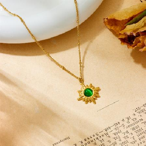 Élégant collier pendentif chaîne en bambou vintage plaqué or étoile à huit arcs titane acier style tendance avec diamant et perle - Product Image 5