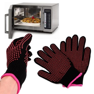 Guantes Profesionales Resistentes al Calor con Puntos de Silicona para Plancha de Pelo, Plancha de Vapor y Cepillo de Aire Caliente - Product Image 2