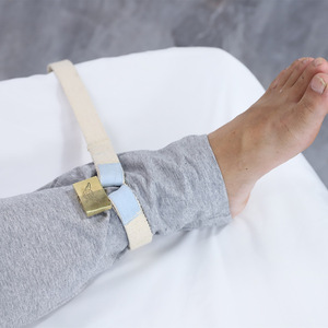 Sangles de contention anti-coupure pour poignets, sangles de maintien pour chevilles, sangles à fixation rapide pour patients hospitalisés et psychiatriques. - Product Image 1