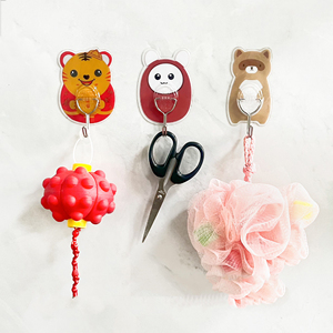 Gancho de montaje en pared de utilidad autoadhesivo acrílico fuerte de diseño de oso de peluche de Metal blanco de alta calidad lindos artículos diversos hechos de plástico - Product Image 4