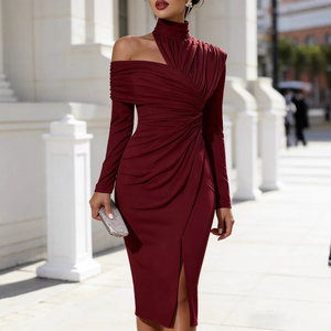 Vestido de punto transparente elegante de estilo europeo 2026 con aberturas y falda larga - Product Image 1