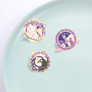 Ensemble d'épingles en émail magiques fantastiques, broche Tarot Corbeau et broche mystique pour la décoration de sac à dos - Product Image 3