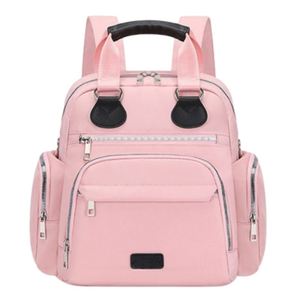 Mochila Pañalera Pequeña con 13 Bolsillos, Puerto de Carga USB, Bolsa Impermeable, 3 Bolsillos Térmicos y Correas para Cochecito - Product Image 2