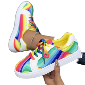 Chaussures de sport décontractées en toile et PU à dégradé de couleurs tendance pour femmes 2024, pour l'été, l'automne et le printemps, avec semelle intérieure en EVA et bout pointu - Product Image 3