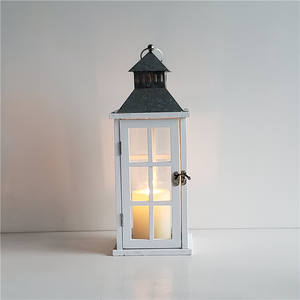 Alibaba חתונה מכר מותאם אישית עיצוב הבית עץ לבן נר פנס עם מגולוון למעלה - Product Image 5