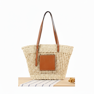 Pochette élégante faite à la main, blanche et argentée, ornée de perles, fermeture éclair, idéale pour les mariées et les occasions spéciales - Product Image 1