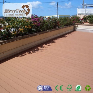 Plancher de sol en <span class=keywords><strong>teck</strong></span> synthétique 3D, gaufrage de grain de bois, matériaux de plancher de balcon extérieur, <span class=keywords><strong>prix</strong></span> fob - Product Image 5