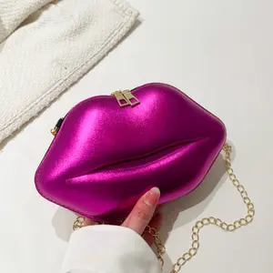 Toptan tasarımcı yaz dudak şekli çantalar ve çanta 2024 kadın moda çanta zincirleri omuz çantaları