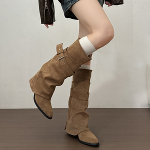 Sepatu Bot Wanita Ujung Runcing Setinggi Lutut dengan Wedge Tersembunyi, Gesper Ganda, Model Lipat, Bahan Kulit Suede, Gaya Western, 3 Warna. - Product Image 1