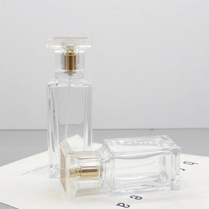 Flacon de parfum en verre carré de 50 ml avec fond épais, flacon cosmétique vide transparent de 100 ml avec vaporisateur, design à clip - Product Image 4