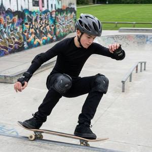 Ensemble de protection pour le <span class=keywords><strong>roller</strong></span> pour adultes et enfants : casque, protège-poignets, genouillères pour vélo d'équilibre et longboard - Product Image 2