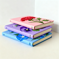 Carnet A5 à couverture rigide avec motif en relief des 12 fleurs de naissance, journal personnalisé pour cadeau d'anniversaire