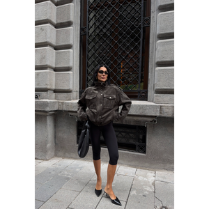 เสื้อแจ็คเก็ตหนังกลับรุ่นไพล็อตสีกากีสำหรับผู้หญิง - Product Image 1