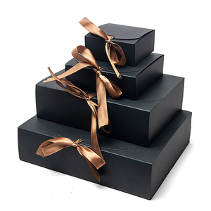 Tùy chỉnh gấp Quà Tặng Bao bì hộp Trắng tráng thẻ giấy mềm thư mục với Ribbon logo dập nóng - Product Image 2