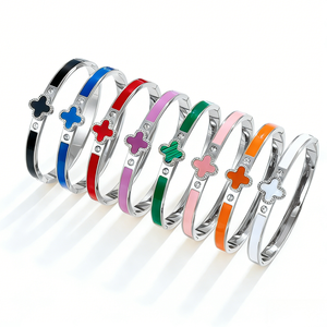Pulsera <span class=keywords><strong>de</strong></span> Trébol Esmaltada Personalizada, Moderna y Clásica, Chapada en Oro <span class=keywords><strong>de</strong></span> 18K, <span class=keywords><strong>de</strong></span> Acero Inoxidable, Estilo INS, para Uso Diario, Resistente al Agua, Joyería Fina para Mujer - Product Image 4