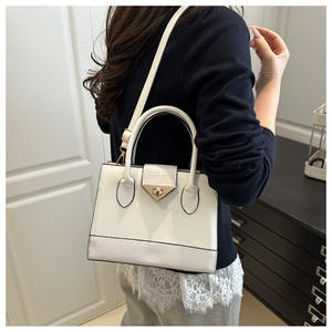 I-0653กระเป๋าสะพายข้างสำหรับผู้หญิงกระเป๋าถือหนัง PU เทรนด์แฟชั่นขายดี - Product Image 6