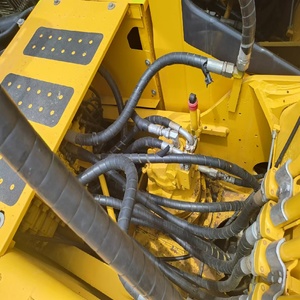 Excavateur Komatsu PC210 d'occasion avec composants de base durables à vendre Matériel de construction de Shanghai - Product Image 4