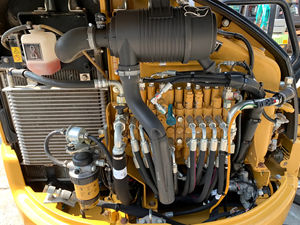 Mini pelle Caterpillar 303CR 2022 utilisée CAT303cr prête à fonctionner avec la boîte de vitesses et le moteur des composants de base - Product Image 4