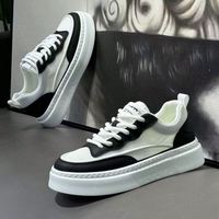Chaussures de skate décontractées pour hommes, nouvelle collection printemps, prix de gros, respirantes, blanches, tendance, antidérapantes, résistantes à l'usure