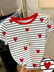 T-Shirt a Righe con Cuore per Ragazze, Colletto Rosso, Tessuto Morbido, Manica Corta, Vestibilità Regolare, Primavera-Estate, Prodotto in Messico, Taglie S-XXXL - Product Image 3