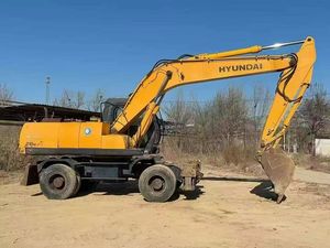 Excavadora Usada Hyundai 210W-7 en Oferta, 21 Toneladas, la Más Vendida, Excavadora de Ruedas Hyundai 210w-7 Usada, Fabricada en Corea del Sur - Product Image 3