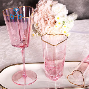 Vetreria <span class=keywords><strong>rosa</strong></span> colore <span class=keywords><strong>rosa</strong></span> a forma di cuore Champagne flauto cristallo bicchiere di vino Champagne alla rinfusa a forma di cuore <span class=keywords><strong>bicchieri</strong></span> di Champagne - Product Image 5