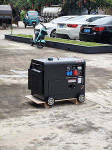 Generador diésel portátil silencioso <span class=keywords><strong>de</strong></span> 10kw 10kva trifásico insonorizado - Product Image 2