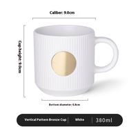 Mug à café en porcelaine de luxe rétro européen, logo personnalisé, compatible lave-vaisselle et micro-ondes, poignée ergonomique, cadeau d'affaires, vente en gros