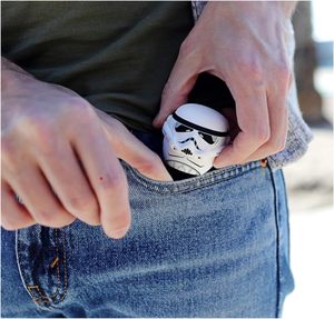 Mini figurine Stormtrooper <span class=keywords><strong>Star</strong></span> <span class=keywords><strong>Wars</strong></span> Bitty Boomers en plastique pour enceinte avec commande vocale et design ultra-portable - Product Image 3
