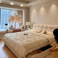 Lit de rangement moderne et luxueux en cuir de couleur crème avec taille Queen et garantie de 3 ans