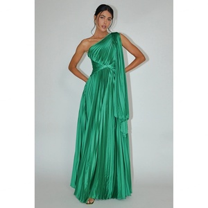 Nuevas llegadas: Vestido maxi casual de satén con diseño sin tirantes, hombros descubiertos, espalda descubierta, estilo sexy y moderno. - Product Image 5