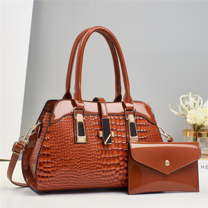 Vente en gros de sacs à main pour femmes, sacs à main modernes de haute qualité, tendance, avec logo personnalisé doré, en cuir PU, sacs à main de luxe pour femmes - Product Image 1
