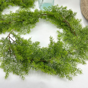 Plantas Artificiales, Guirnalda de Ciprés Artificial, Ramas de Pino Navideñas para Decoración de Paredes, Enredadera Artificial - Product Image 4