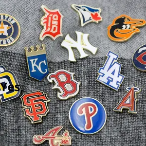 Insignias <span class=keywords><strong>de</strong></span> Béisbol para Niños <span class=keywords><strong>de</strong></span> Alta Calidad al por Mayor, New York Yankees y Los Angeles Dodgers, Aleación Plateada - Product Image 1
