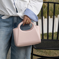 Sac à main minimaliste en cuir à collier avec design de niche, nouvelle tendance mode femme 2026, sac à bandoulière polyvalent en cuir de vachette